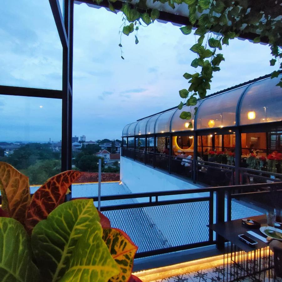 Kala Hotel Semarang Jomblang Kültér fotó