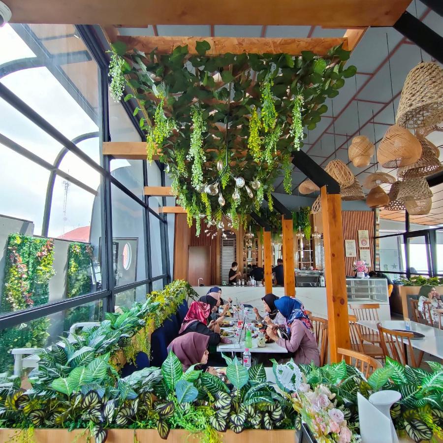 Kala Hotel Semarang Jomblang Kültér fotó